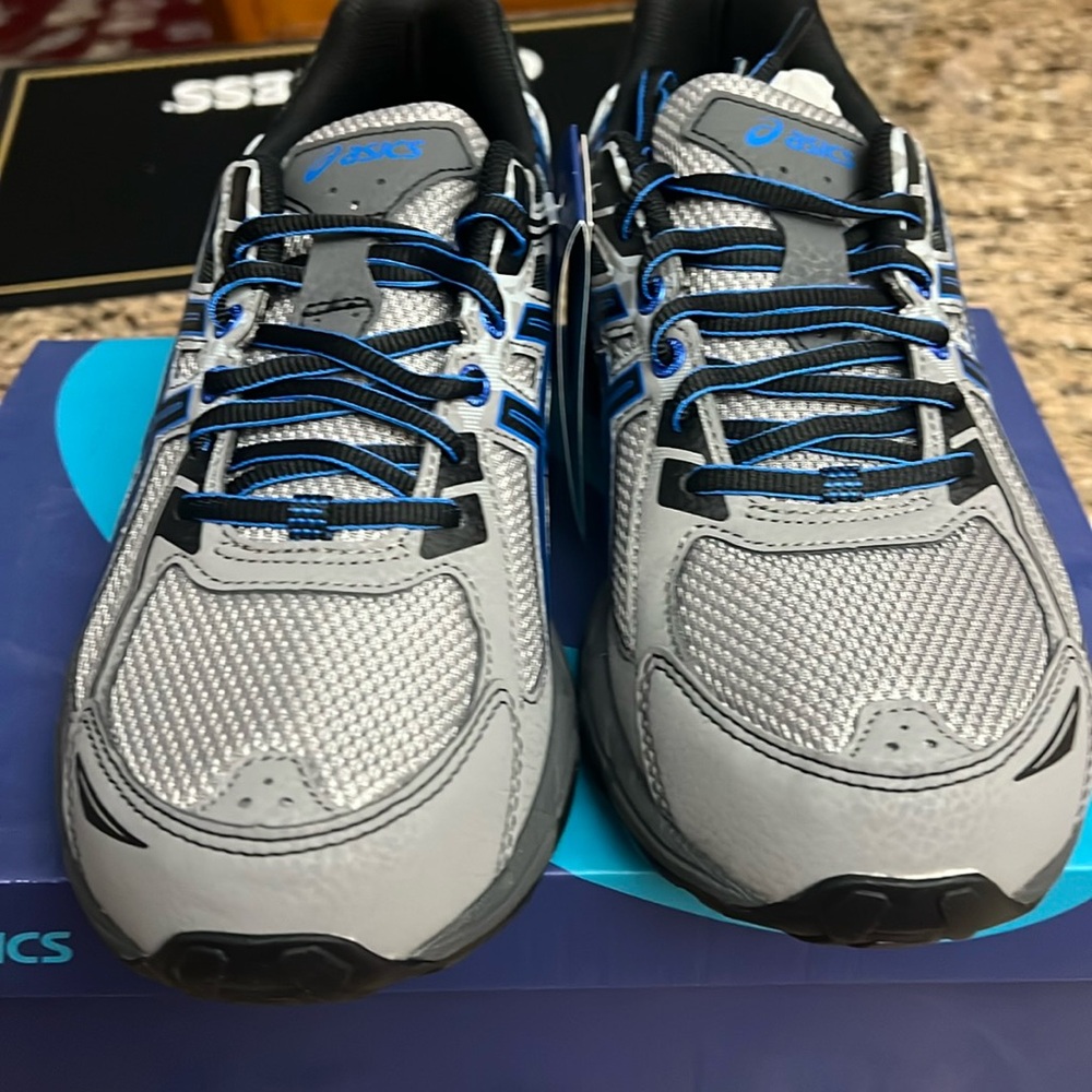 ASICS women’s sneakers